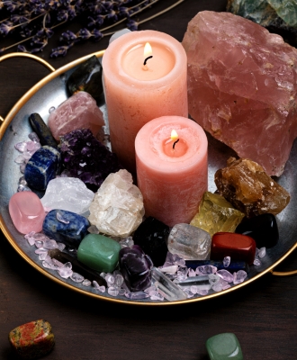 Cristaloterapia – vindecare prin puterea pietrelor prețioase (1)